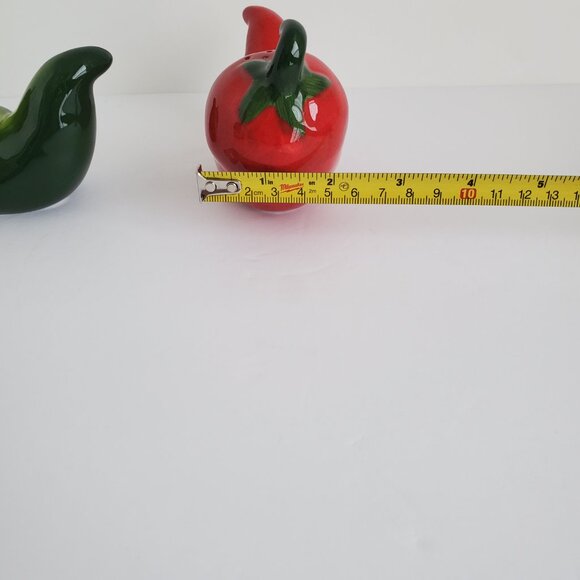 Ceramic Red & Green Chili Peppers Shaped Salt and Pepper Shakers - Picture 10 of 11